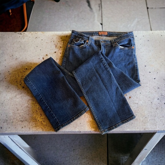 PJ Parker jeans By Harrison. 28” waist. Adorable button back pockets Slight boot - Picture 16 of 16